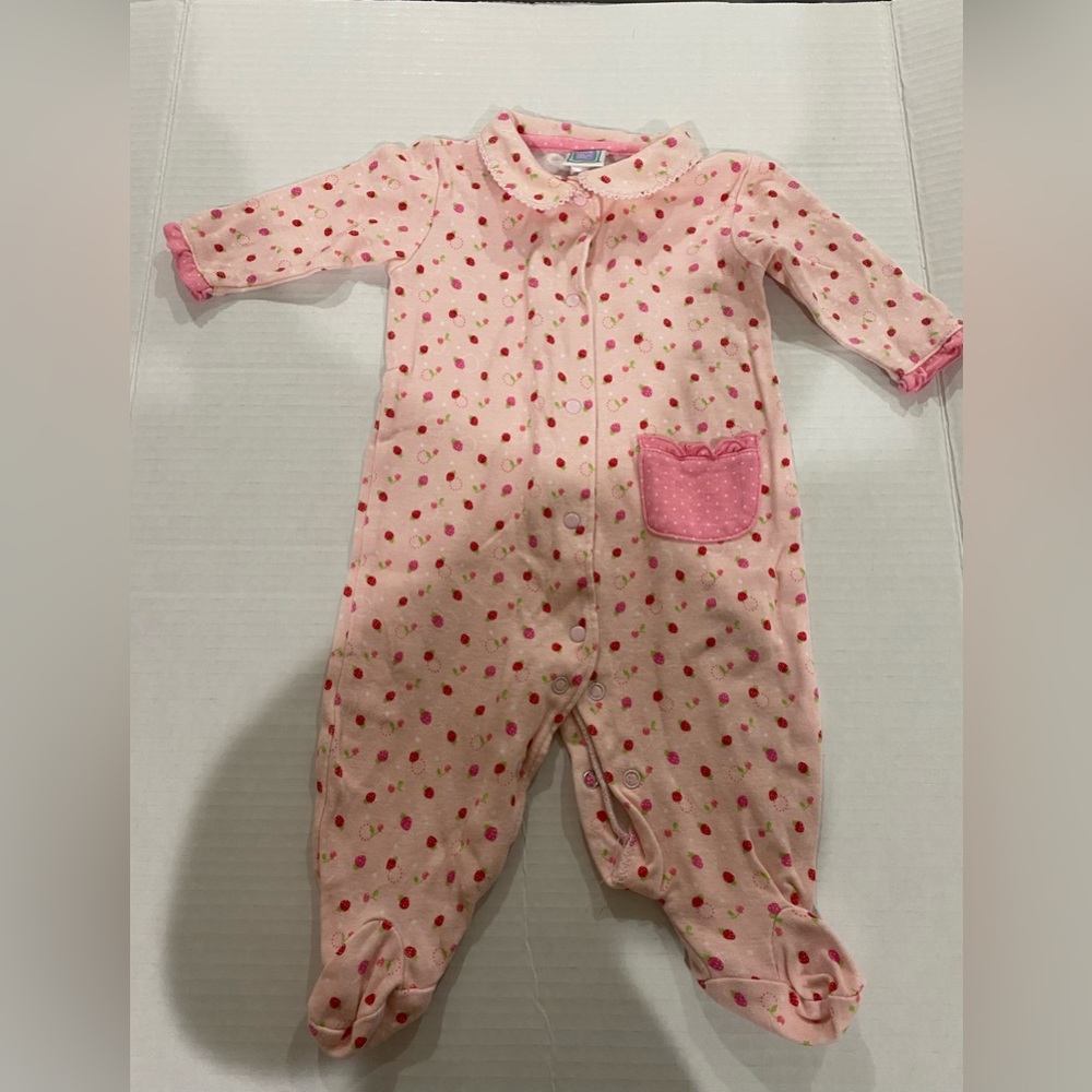 Little me baby girl strawberry footed pajama size 3m
